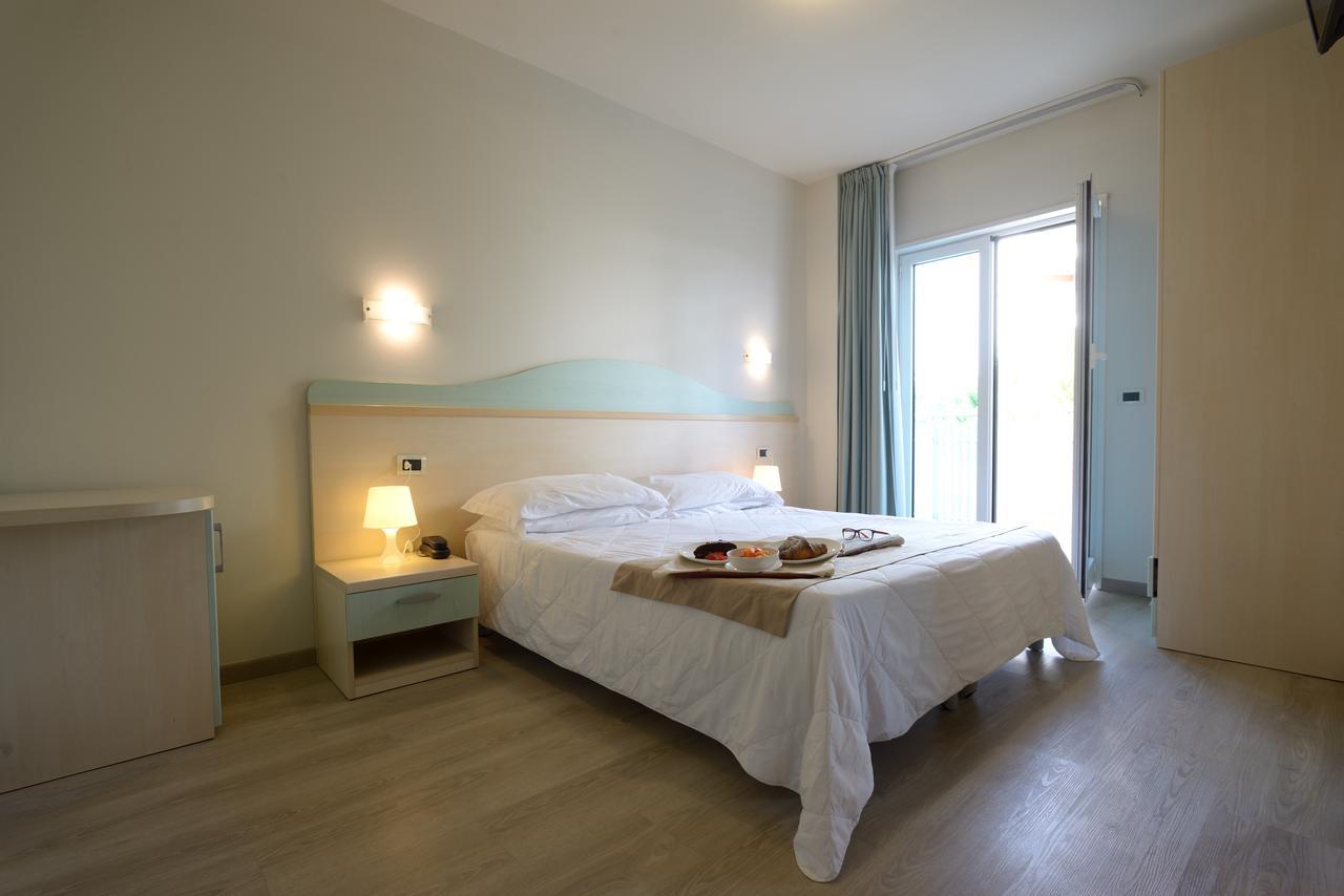 Hotel Salus Lignano Sabbiadoro Exteriér fotografie